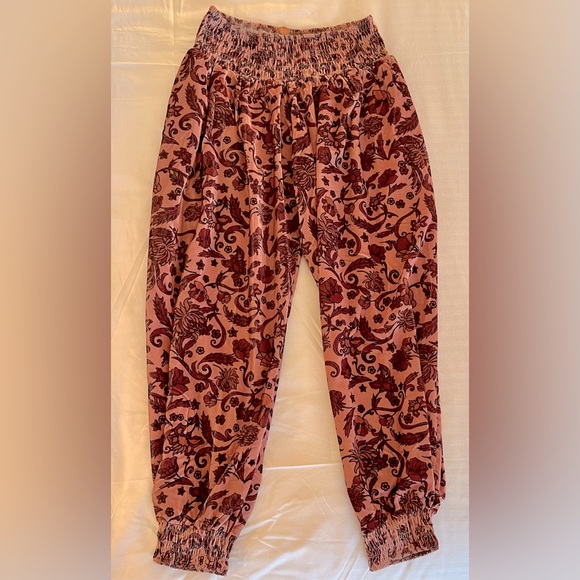 Free People Pink Patterned Pants - Picture 2 of 6